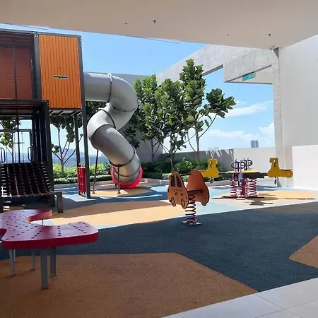 Georgetown Karpal Singh Skypool 3 Car Park Family & Baby-Friendly 10 Pax Luxury Suite Exterior photo