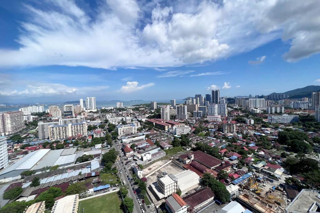 Apartment Karpal Singh Skypool 3 Car Park Family & Baby-friendly 10 Pax Luxury